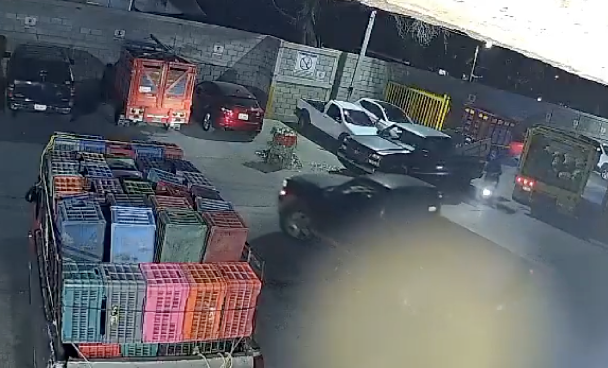niño es atropellado por su tío en la central de abastos León y muere