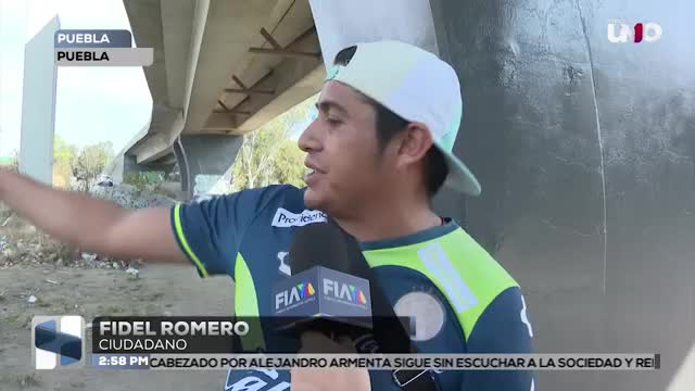 Peatones aseguran que cruzar la calle es menos riesgoso que subir puente peatonal