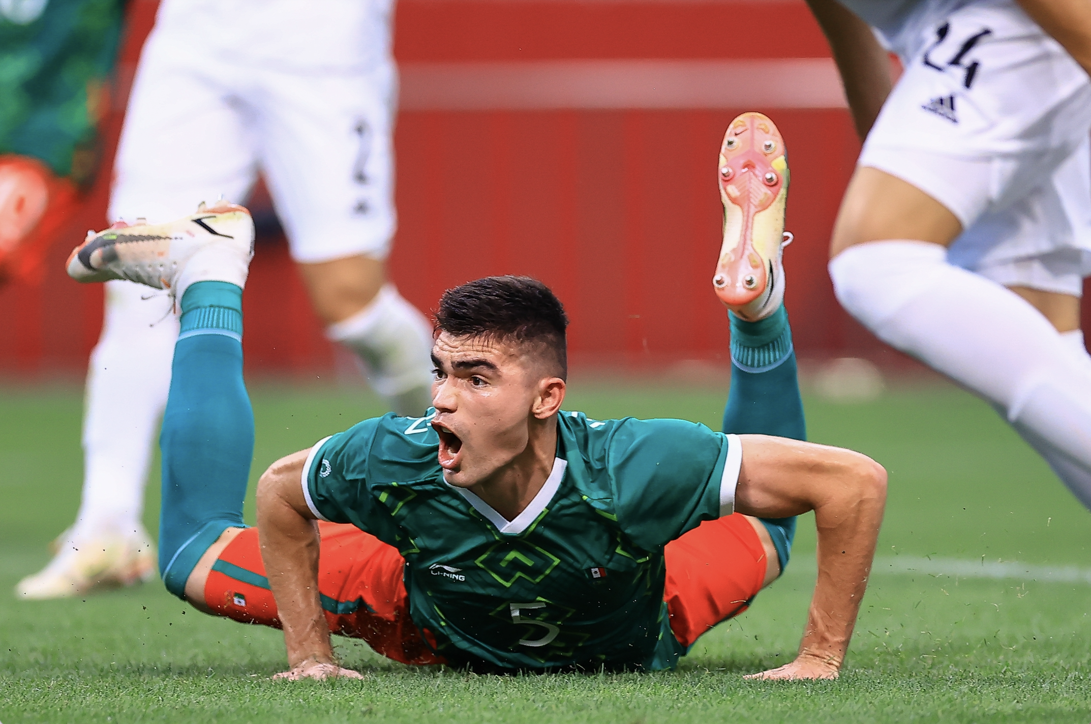 Johan Vásquez es baja de Selección Mexicana para fecha FIFA - Vimarsana News