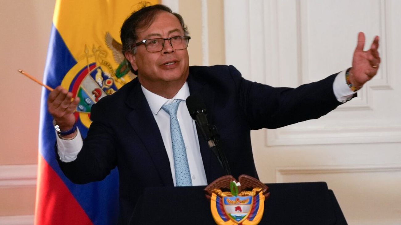 Recrudece violencia política en Colombia; secuestran a senadora y presidente Petro denuncia atentado
