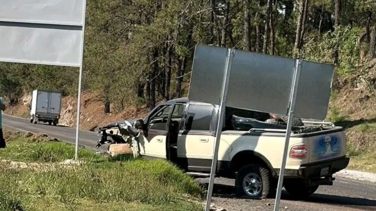 FOTOS: Hombre resulta lesionado tras aparatoso accidente en la carretera Zacatlán-Ahuazotepec