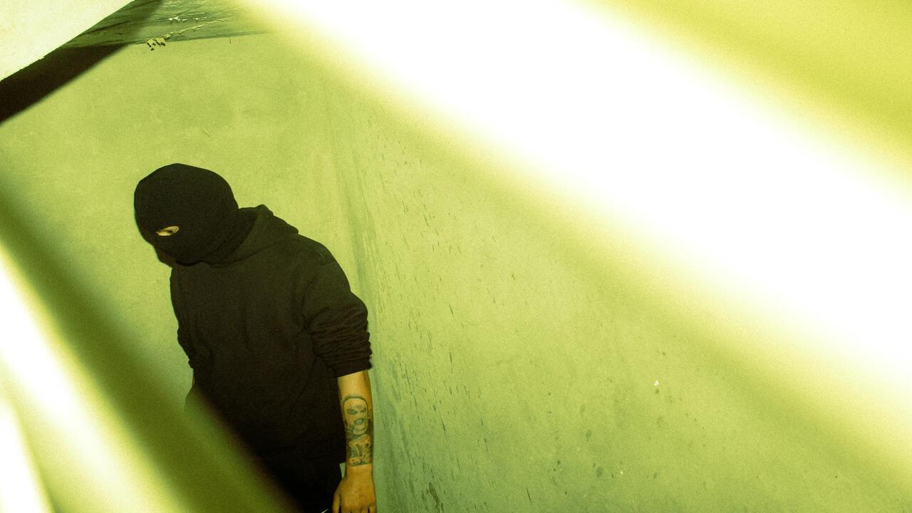 Estudiante es víctima de un asalto mientrás se dirigía a la escuela en San José Xicohténcatl, todo quedó en VIDEO