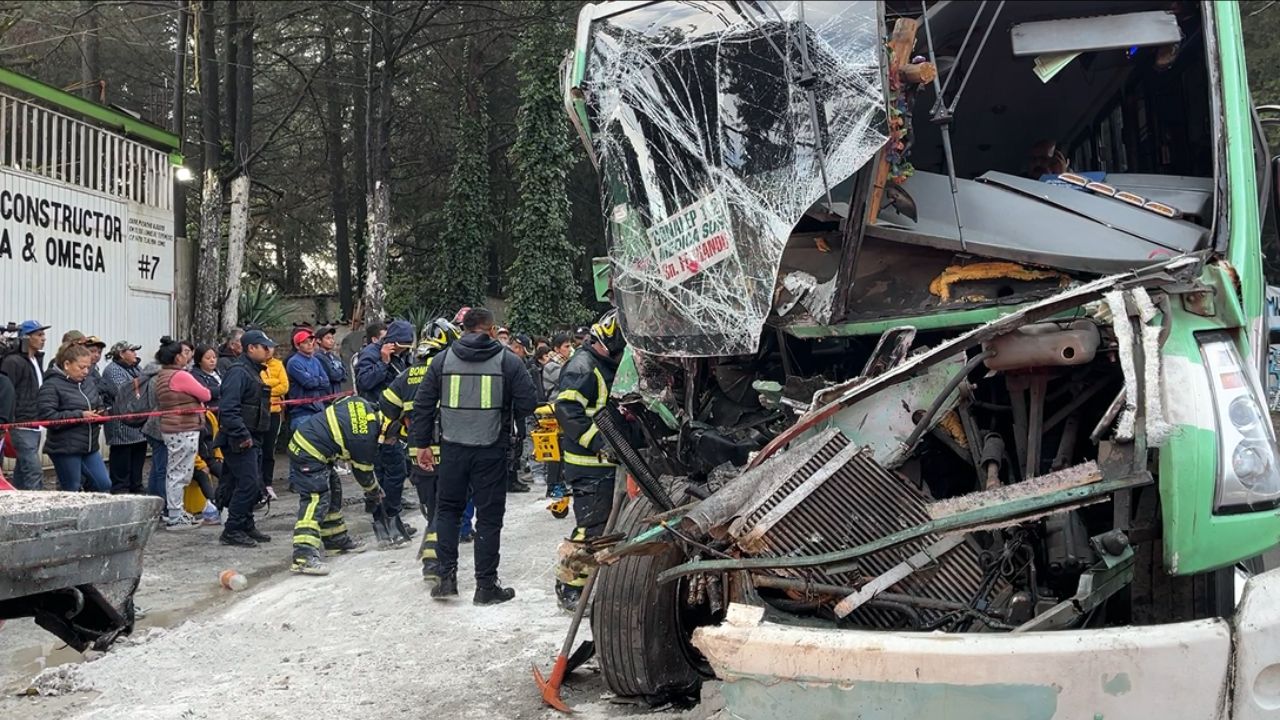Accidente en CDMX: Camión de pasajeros choca en la Picacho-Ajusco y ...
