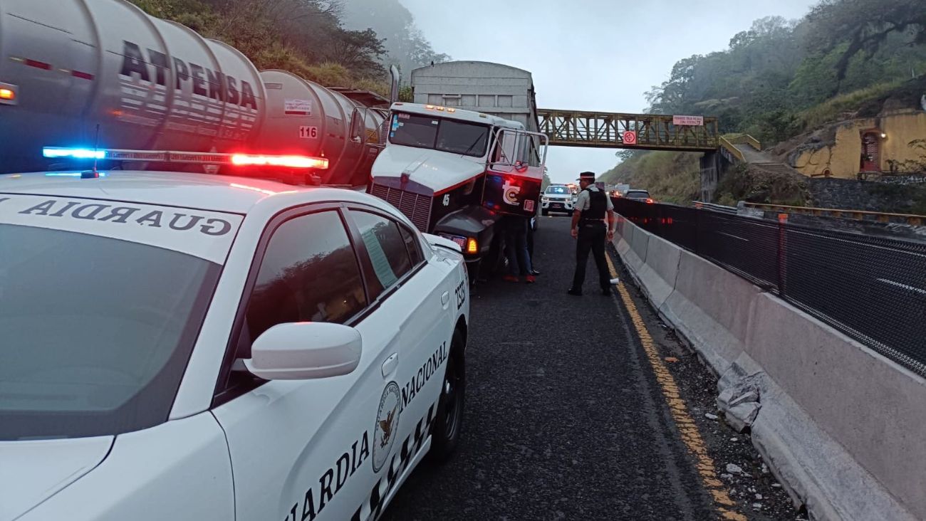 Cierre de carreteras por bloqueos y accidentes viales hoy sábado