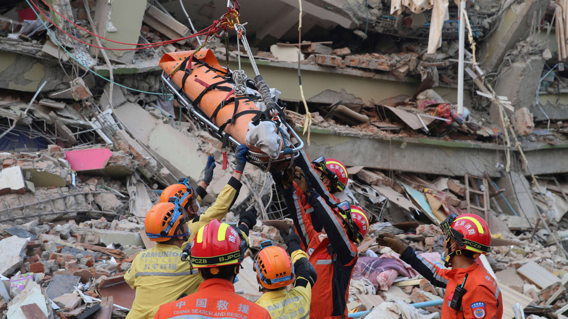Muertos por terremoto en Myanmar superan los dos mil