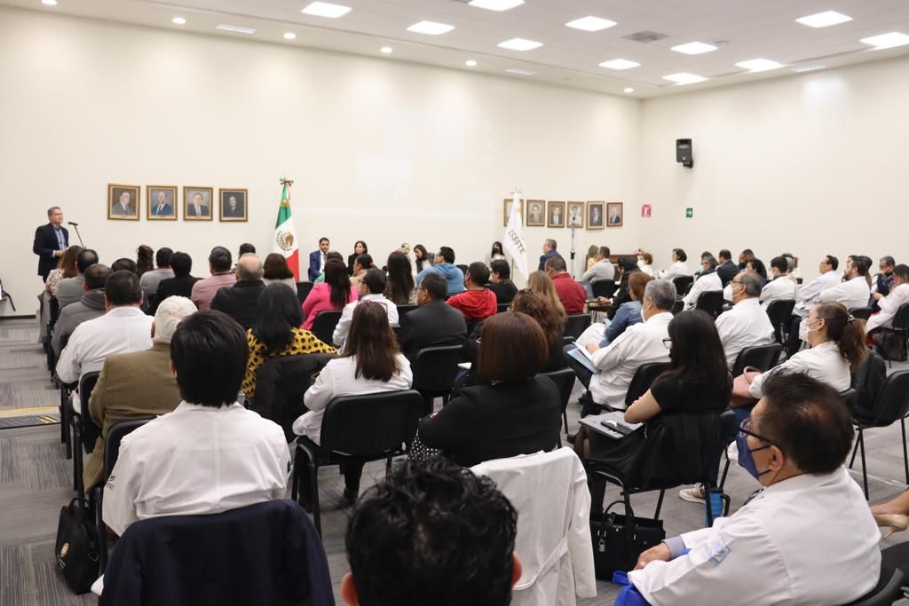 Capacita Issste a personal en materia de licencias médicas, riesgos de ...