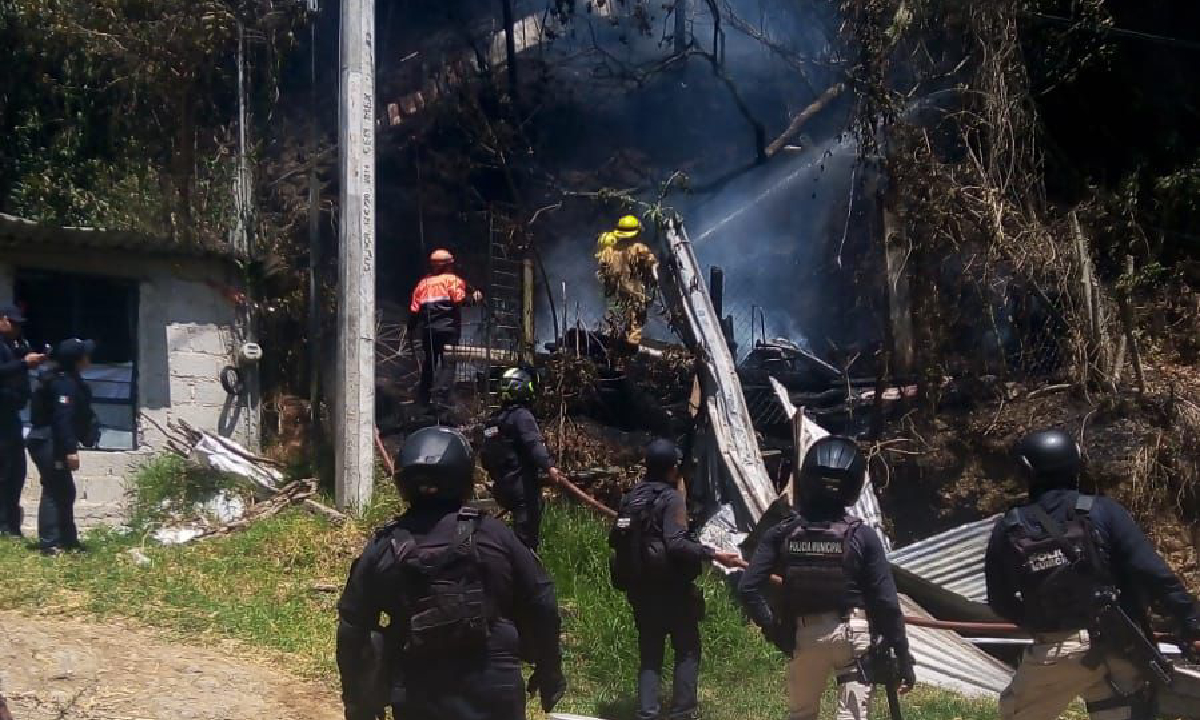 ¿Qué se sabe del incendio en lote de la colonia 21 de Marzo de Xalapa?