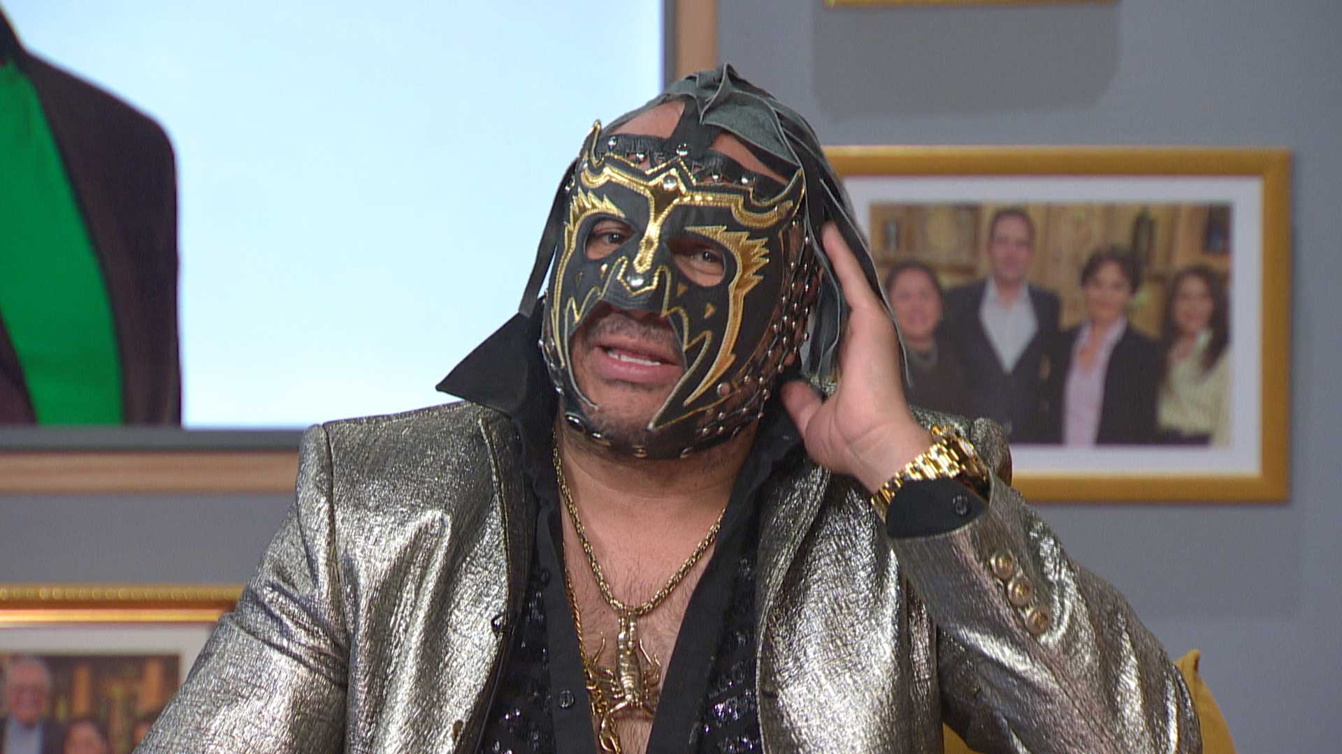 Escorpión Dorado de visita para hablar de 'El Círulo del 1'