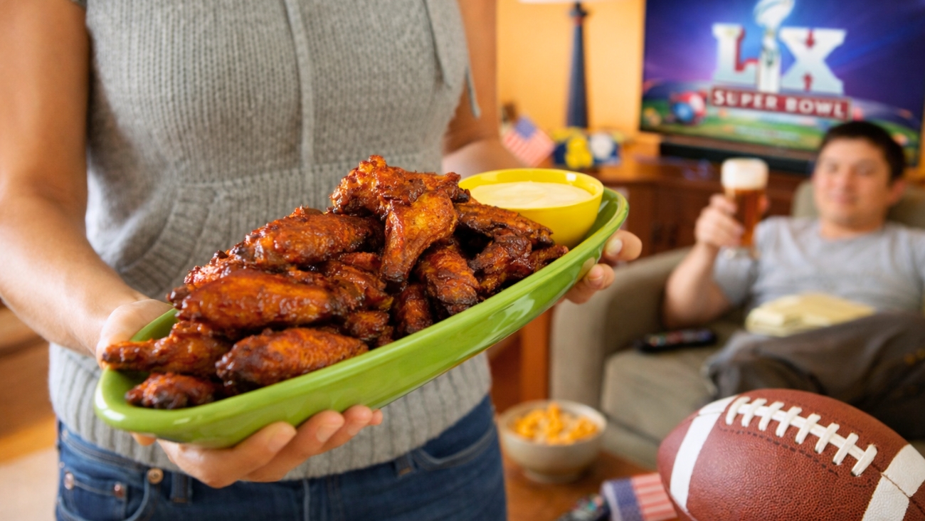 Celebra con alitas, precios y antojos el Super Bowl LX en México