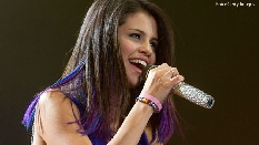 Selena Gomez aparece en especial