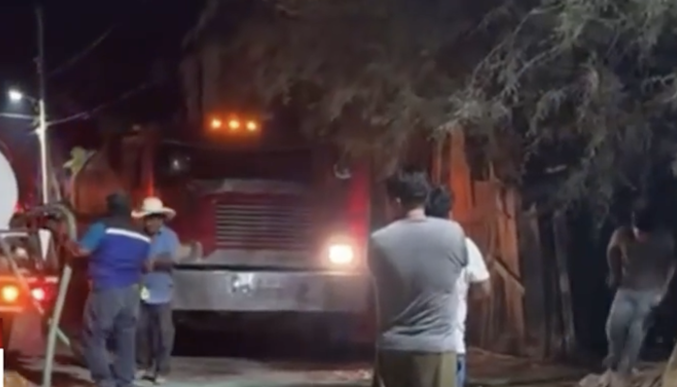 Incendio en Ajalpan deja dos muertos y cinco heridos en establecimiento clandestino de pirotecnia