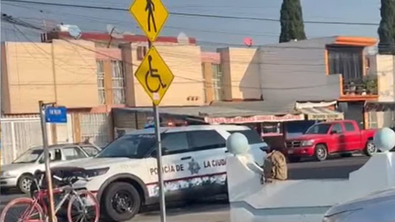 Ciclista resultó atropellado por conductora en Los Héroes, Puebla hoy; generó movilización