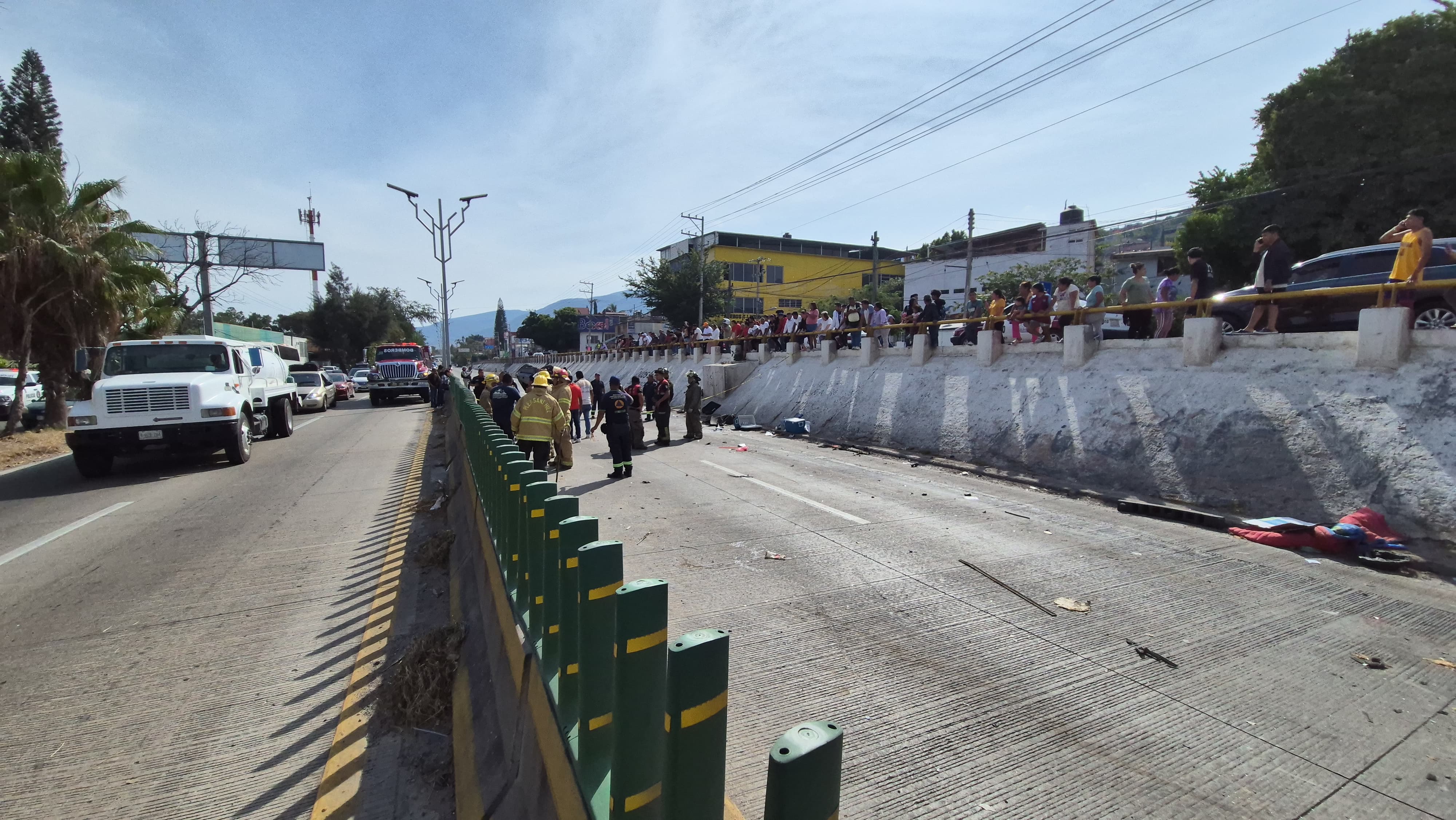 Accidente deja un muerto y varios heridos en el bulevar Vicente