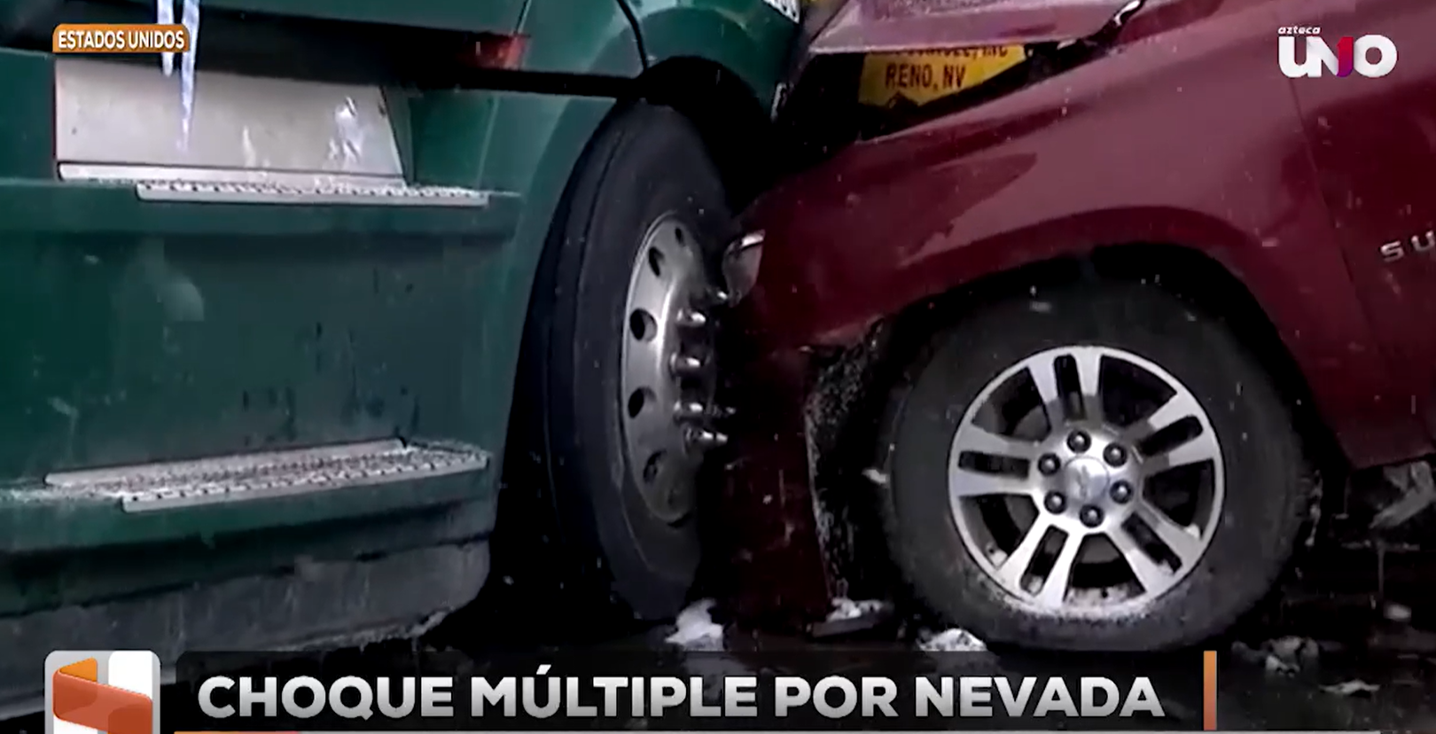 Nevada provoca choque múltiple en autopista