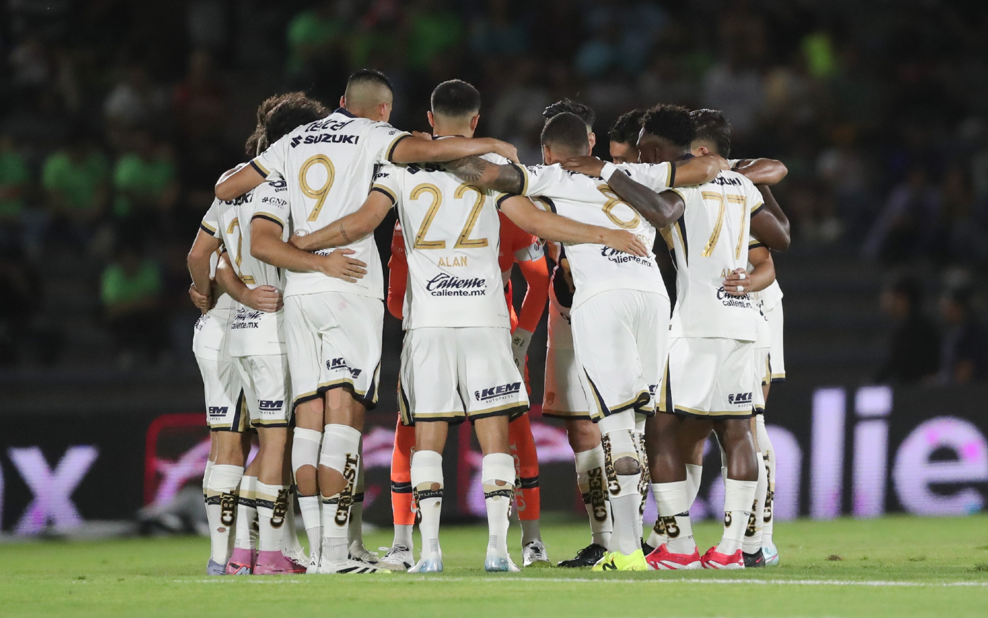 Alineaciones Pumas vs Chivas jornada 12 Apertura 2025 de la Liga MX