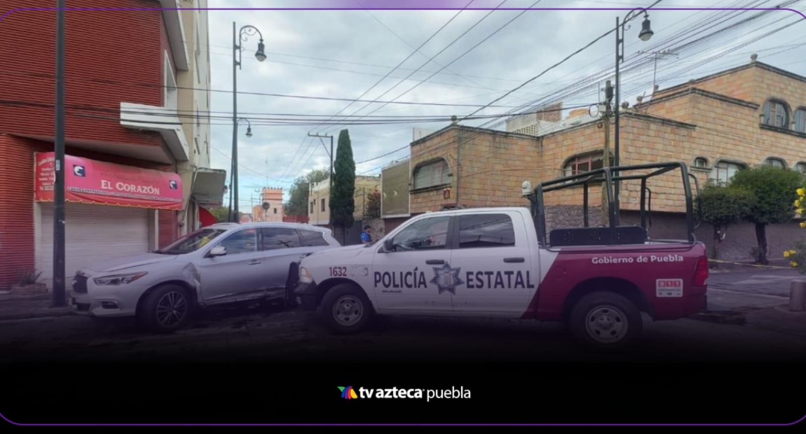 VIDEO: Aparatoso choque entre patrulla y particular genera tráfico en el centro de Puebla HOY 31 de marzo