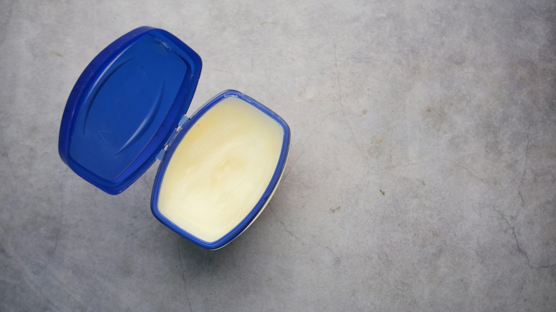 Seguro o no? Esto es lo que pasa si usas vaselina como lubricante, segn expertos Seguro o no? Esto es lo que pasa si usas vaselina como lubricante, segn expertos