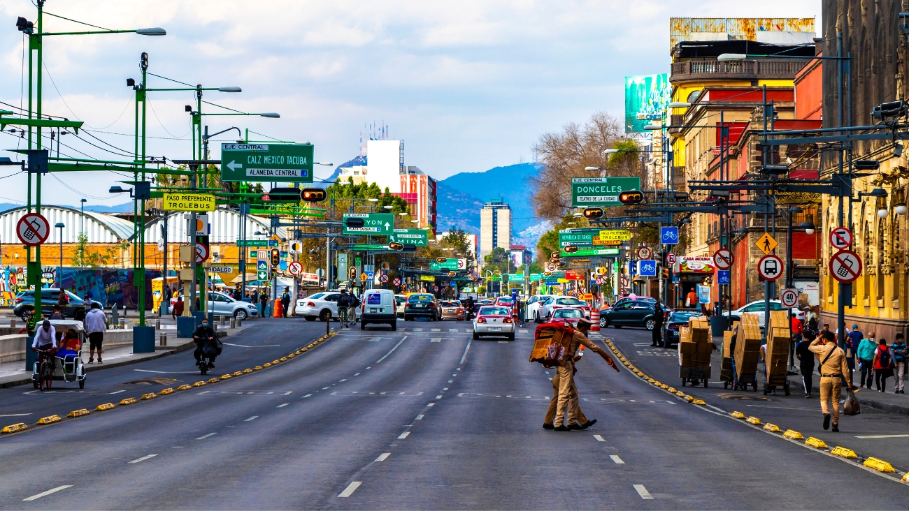 Jueves con límites viales: Así opera el Hoy No Circula en la CDMX y el Edomex