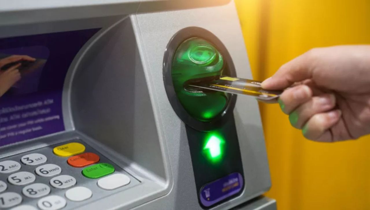 Adiós al retiro libre en cajeros: El nuevo requisito para sacar más de $140.000 pesos en efectivo