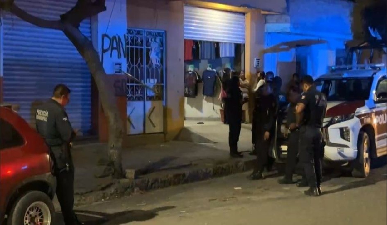 VIDEO: Hallan a mujer muerta y sin ropa en vecindad de Tehuacán; esto se sabe