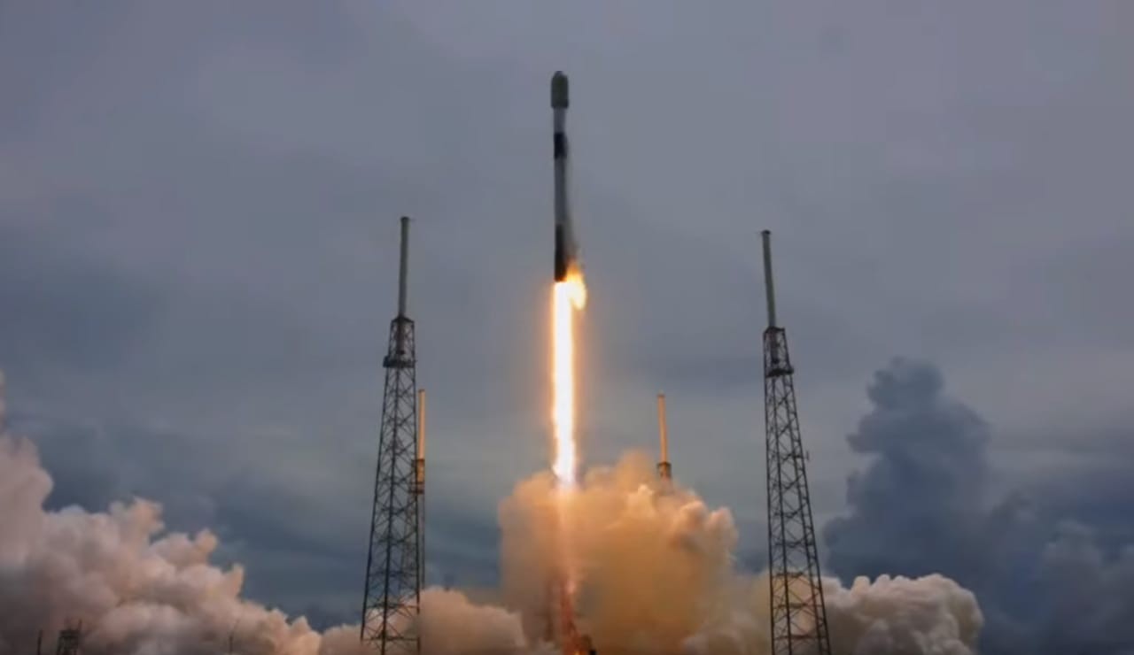 Space X lanza satélite mexicano al espacio