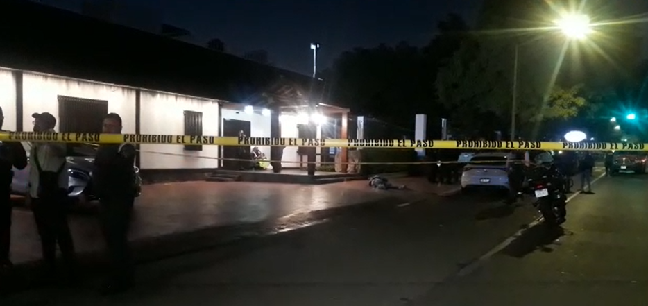 Muere hombre tras una agresión afuera de un restaurante en Guadalajara