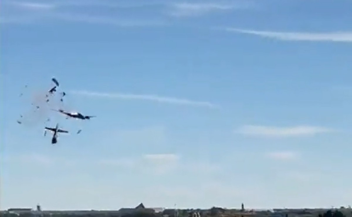 Aviones chocan en Dallas Texas dejando varios fallecidos