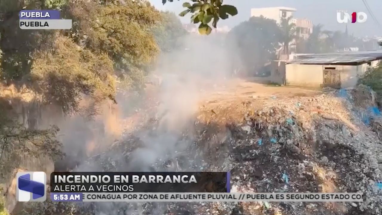 Incendio en barranca alerta a vecinos en San Pablo Xochimehuacan