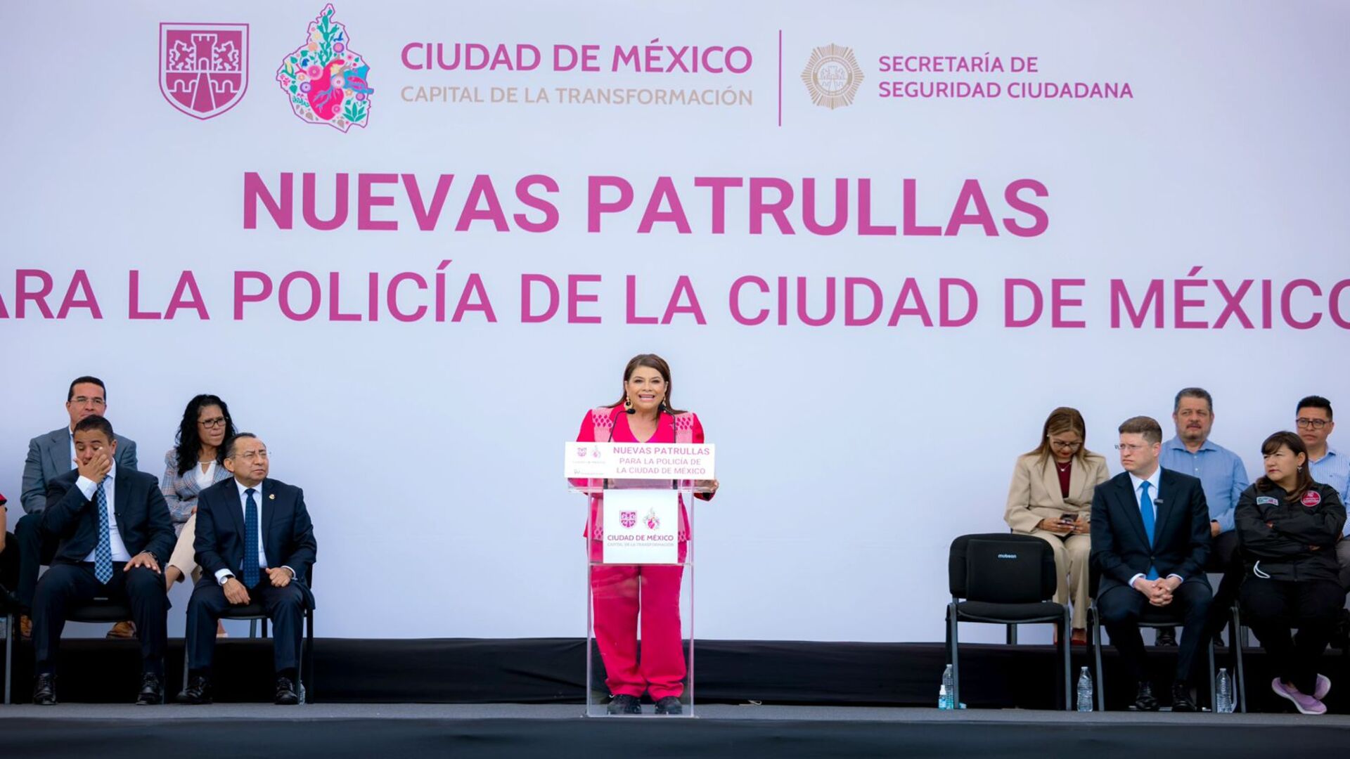 LA JEFA DE GOBIERNO ENCABEZA LA ENTREGA DE 3 MIL 500 NUEVAS PATRULLAS A ...