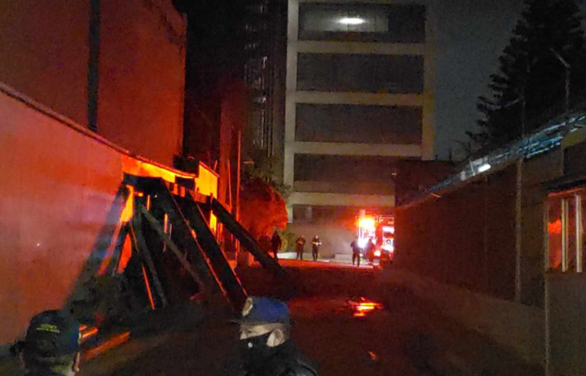Fiscalía inicia investigación por incendio en Metro