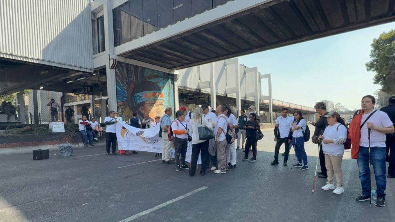 Tráfico pesado por marcha y bloqueos en CDMX hoy; calles cerradas