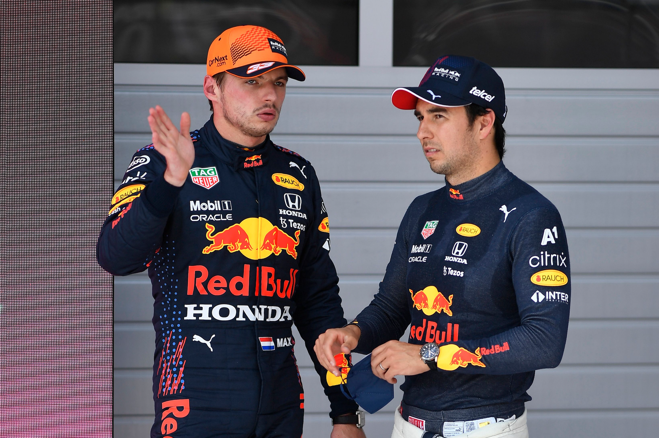Verstappen celebra permanencia de Checo Pérez en Red Bull - Vimarsana News