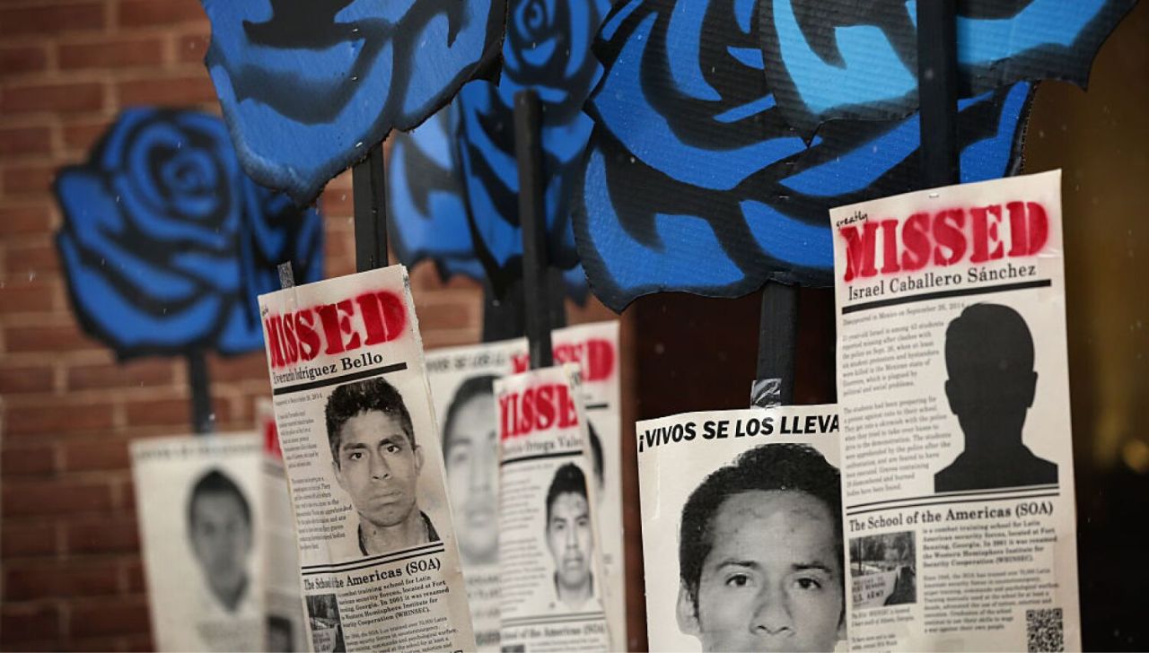 Caso Ayotzinapa: Detienen en Guerrero a 9 policías por desaparición de ...