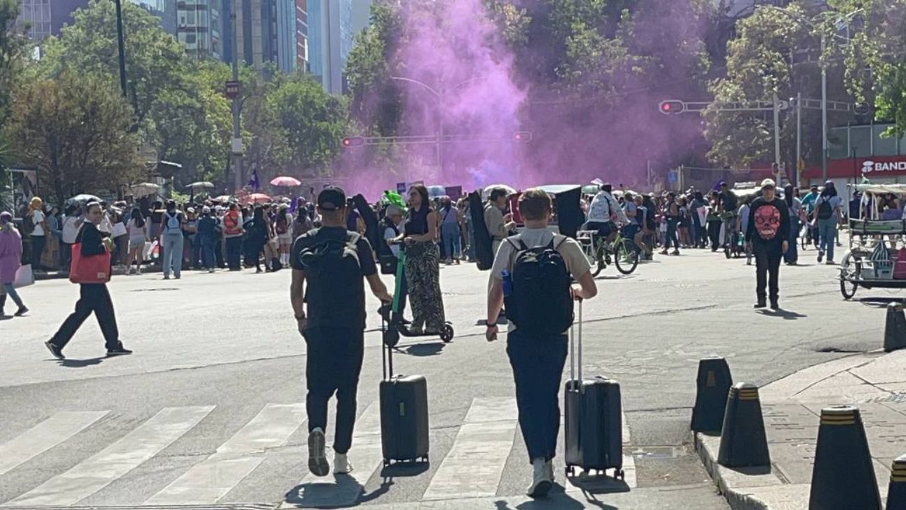 Lista de estaciones de Metro y Metrobús cerradas por la marcha del 8M en CDMX