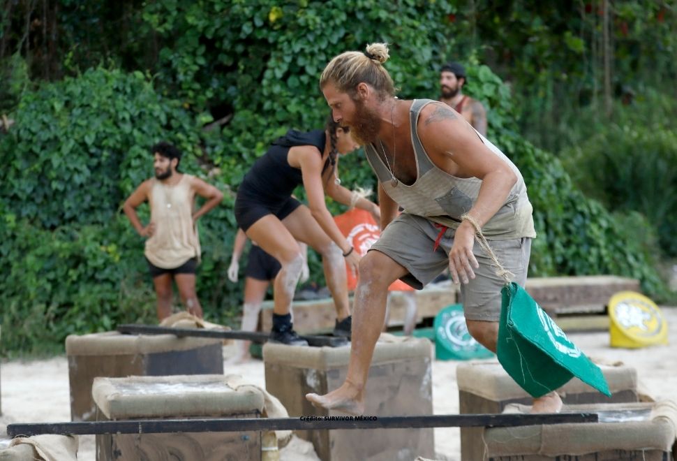 FOTOS: Batalla por suministros personales en Survivor. - Vimarsana News