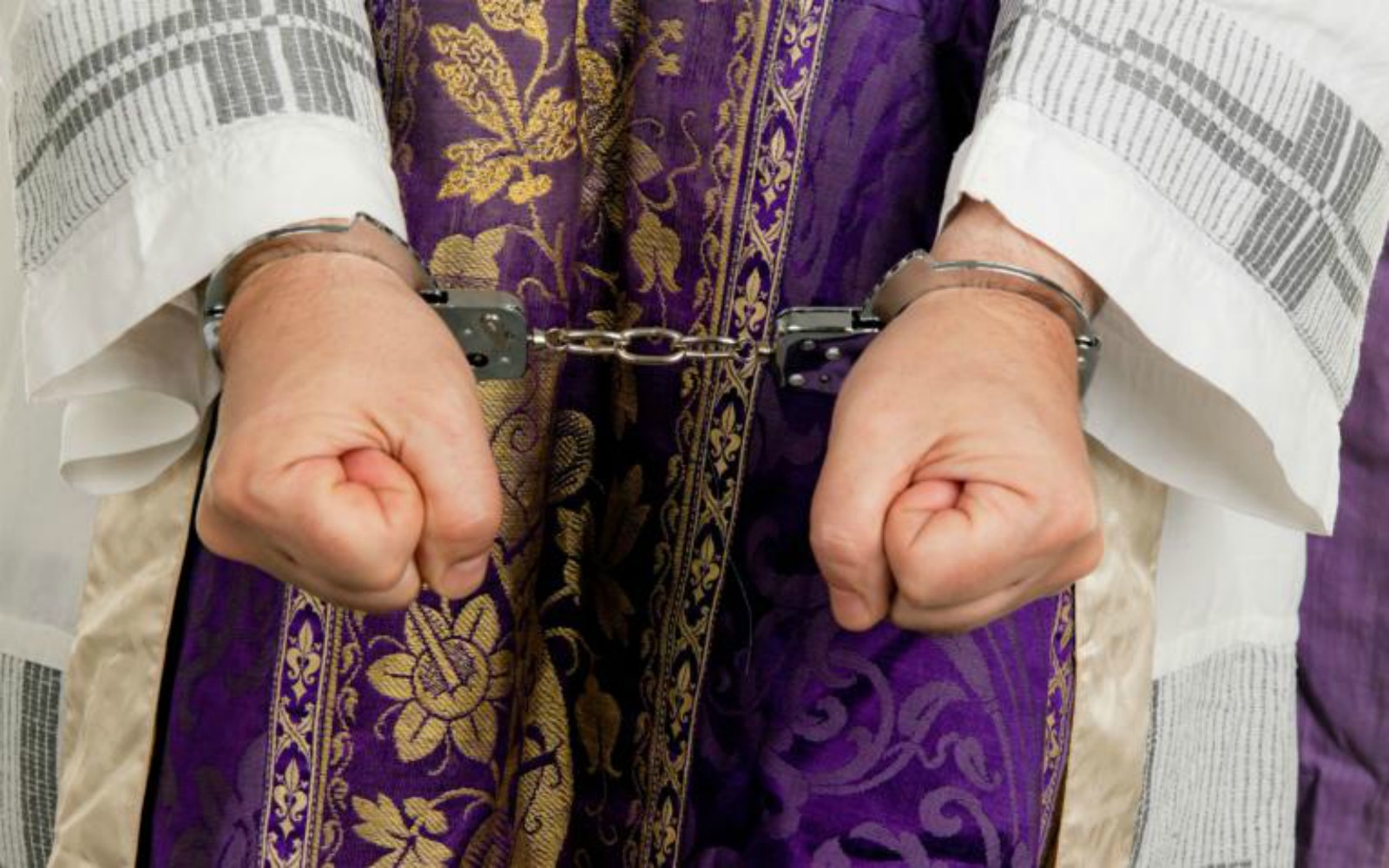 Detectan sacerdotes falsos en San Pedro