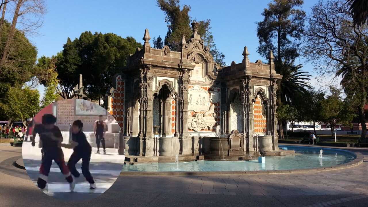 VIDEO: Riña entre estudiantes es captada en pleno Paseo Bravo, en el centro de Puebla