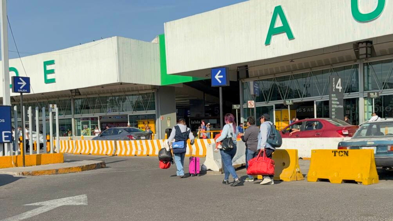 La ciudad vuelve al caos: Reportan mucha afluencia en carreteras y centrales camioneras de CDMX