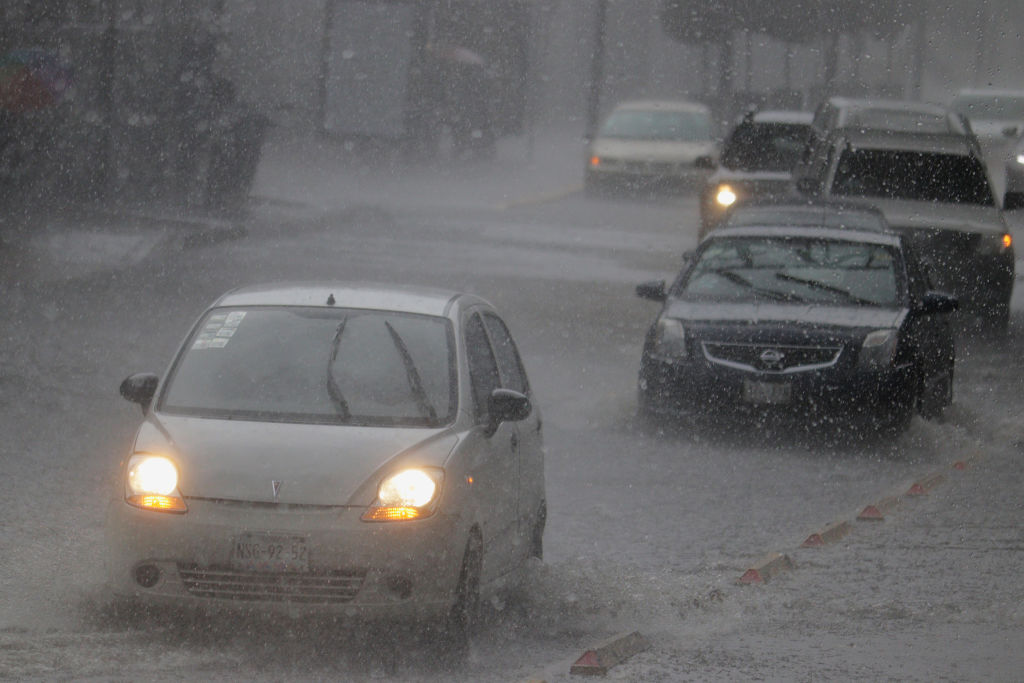 Activan alerta amarilla por fuertes lluvias en cinco alcaldías de CDMX