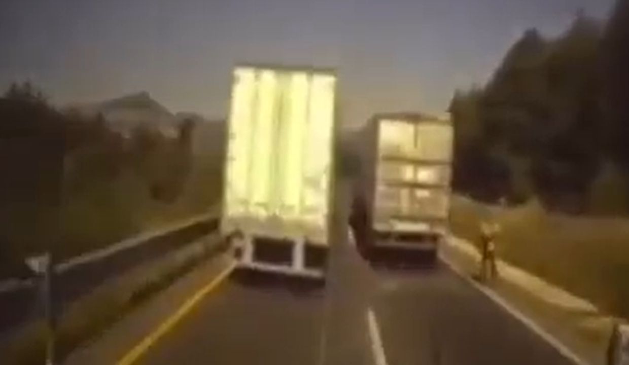 VIDEO: Captan presunto MOMENTO EXACTO de asalto en la autopista Puebla-Orizaba