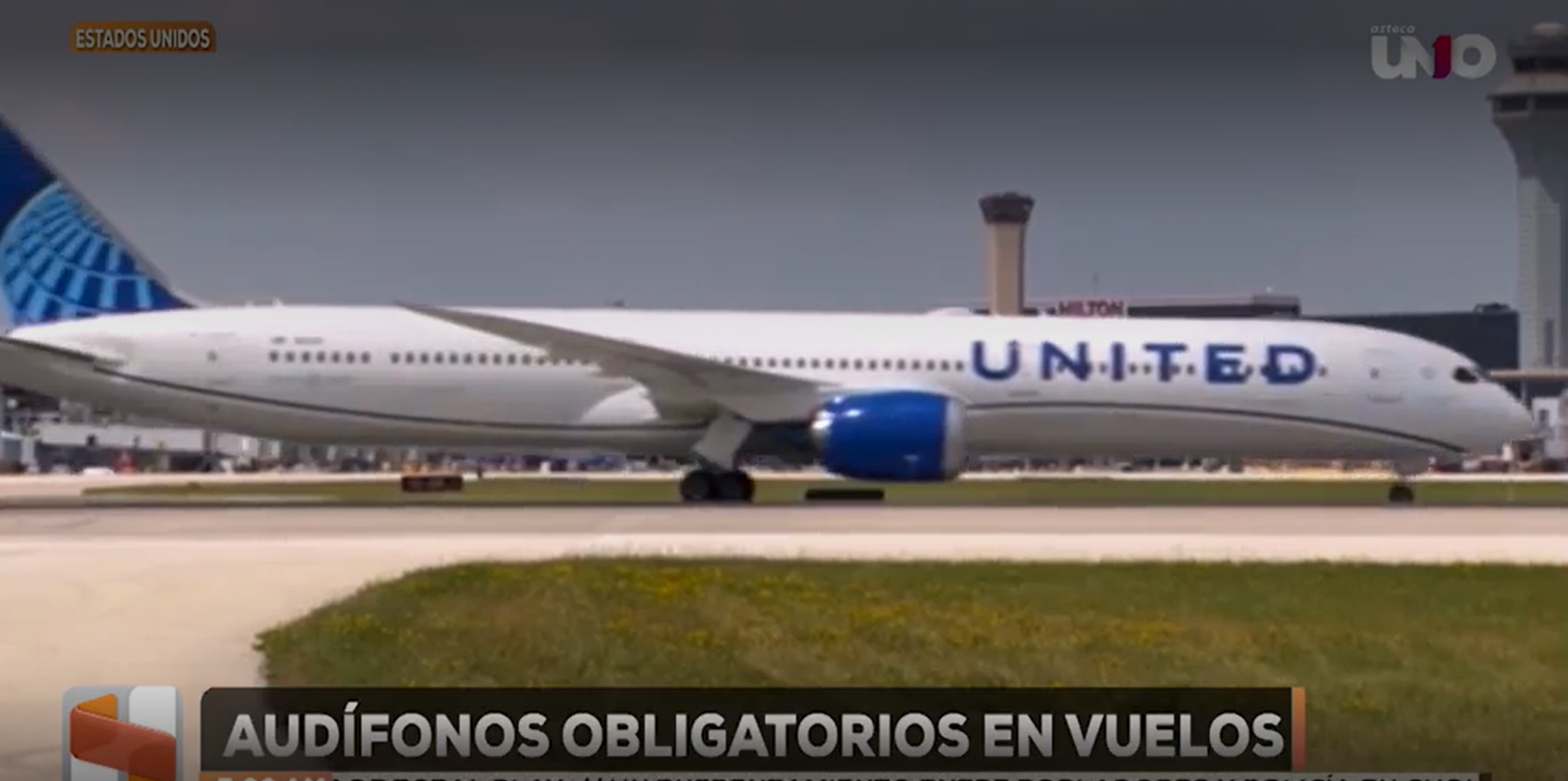 Esta aerolínea en EU te obligará a usar audífonos durante el vuelo; ¿por qué?