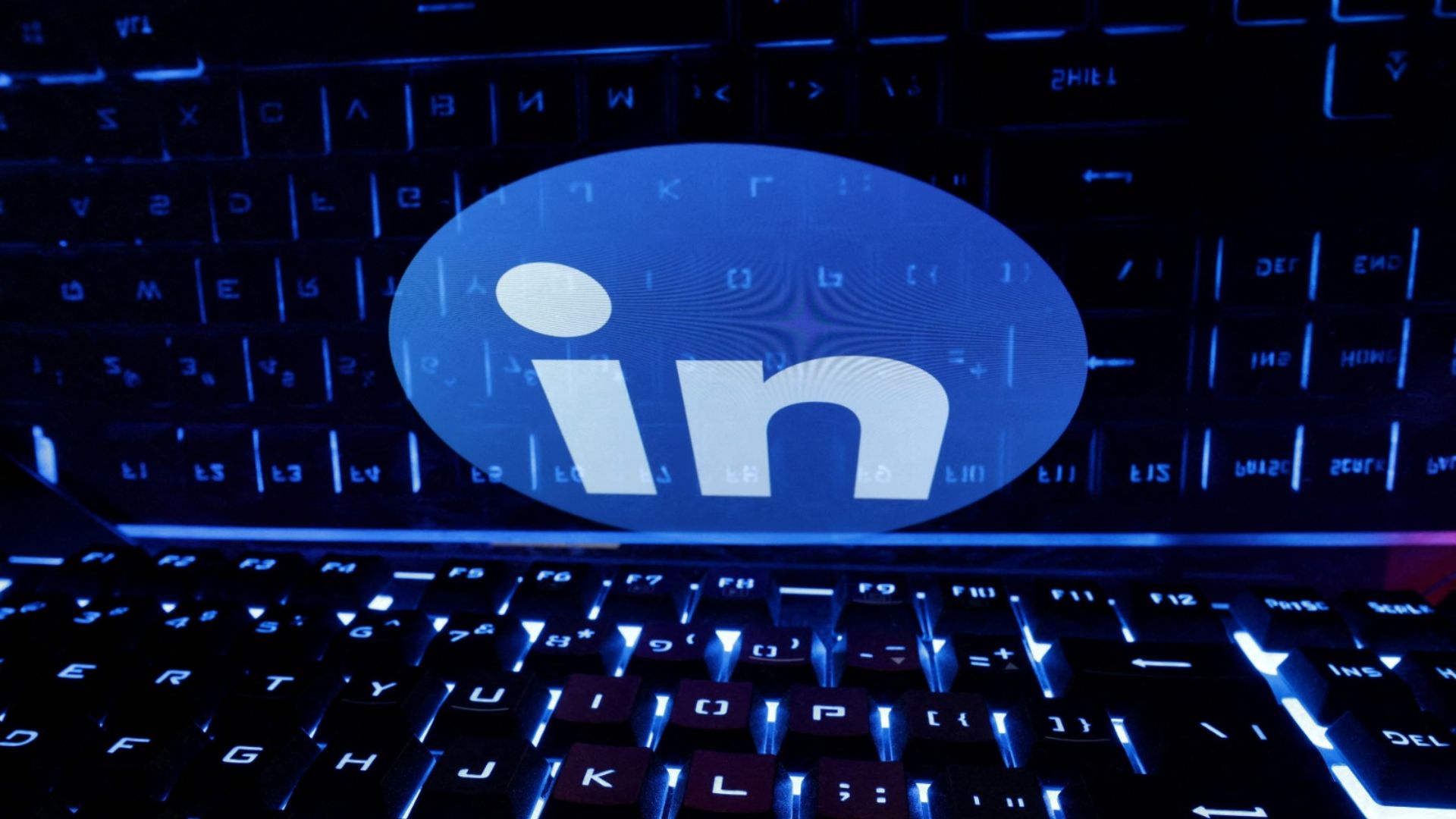 ¿Cómo hacer un CV profesional? LinkedIn lanza función de inteligencia ...