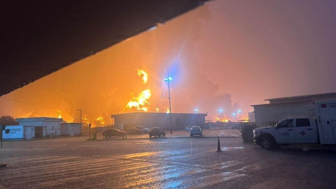 Reportaron incendio en perímetro de la Refinería de Dos Bocas; Pemex controla fuego en Paraíso, Tabasco