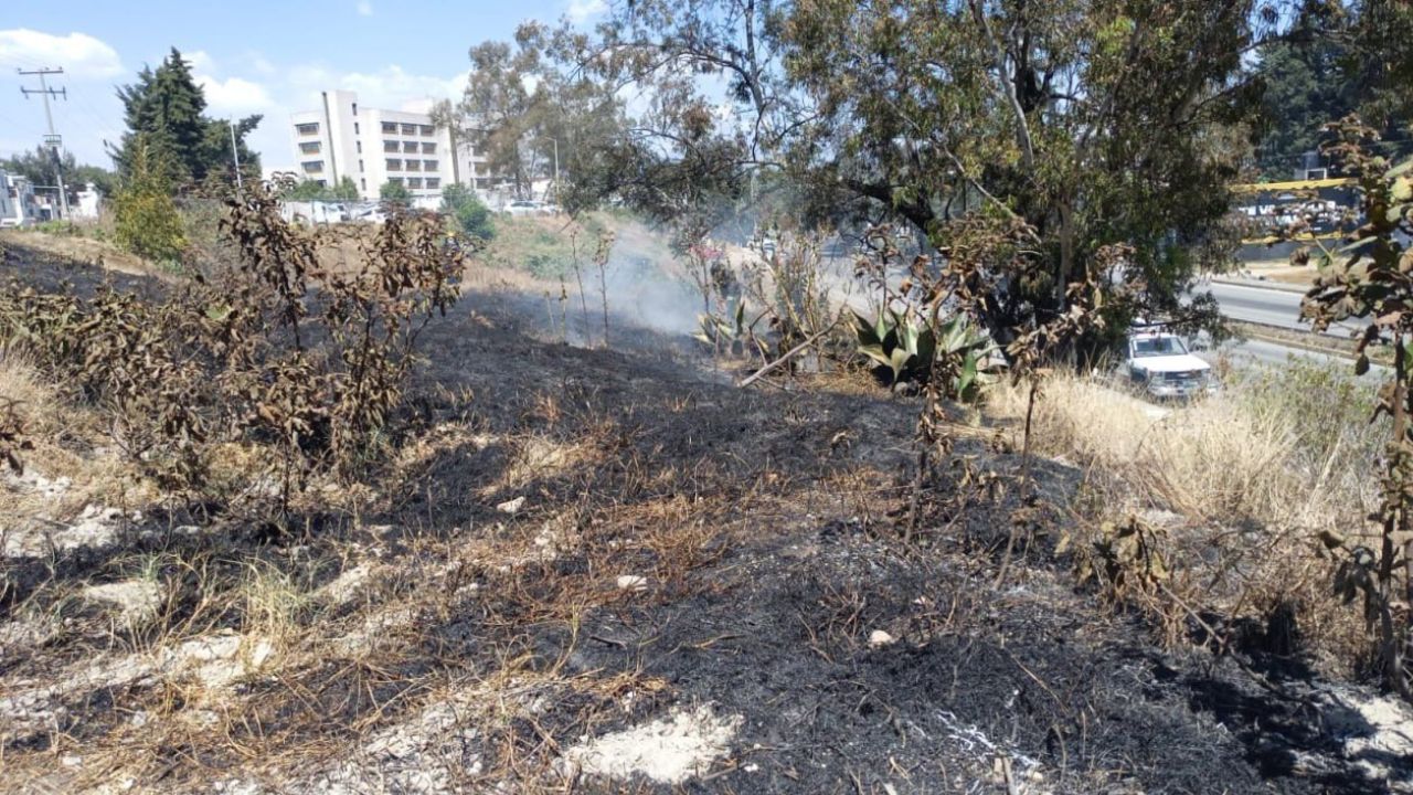 Incendio en La Margarita consume muebles y moviliza a vecinos