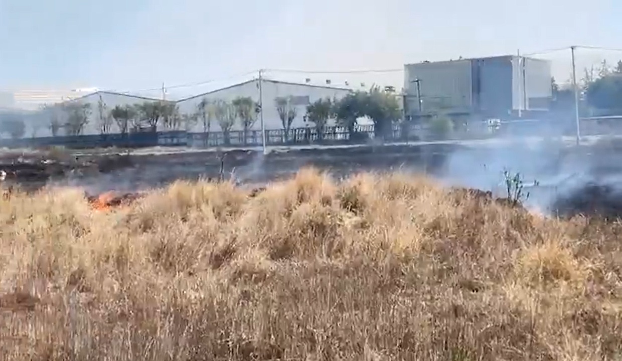 VIDEO: Reportan VORAZ INCENDIO en la Diagonal Defensores de la República HOY