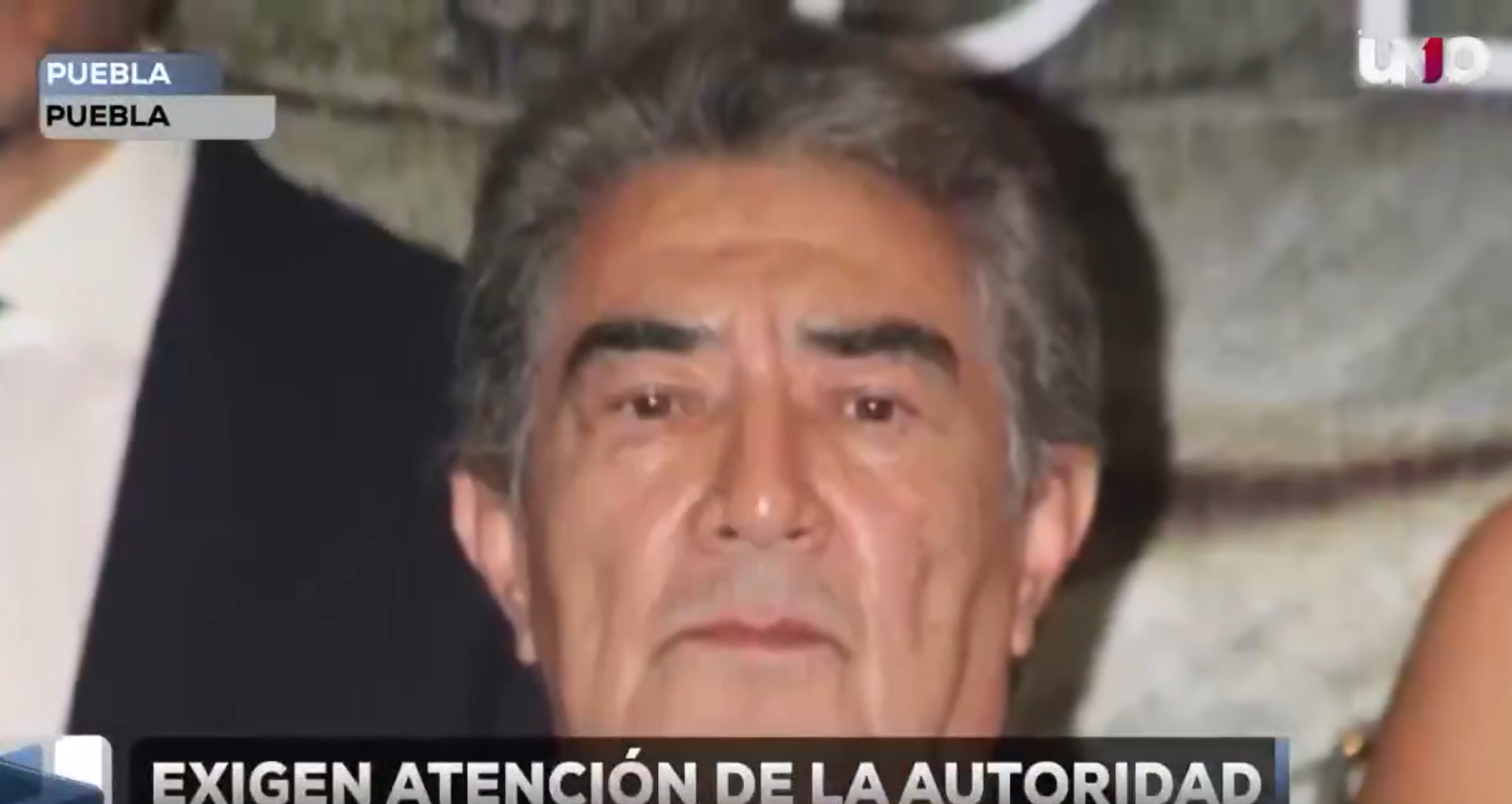 Trabajadores del Hospital del Niño Poblano marcharon para exigir a Alejandro Armenta mejores condiciones laborales tras denunciar carencias en el sector salud.