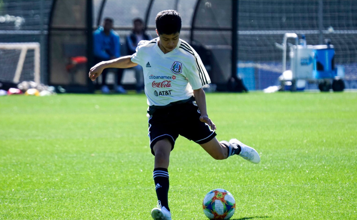 Mexicano tiene preacuerdo para llegar al Manchester City - Vimarsana News