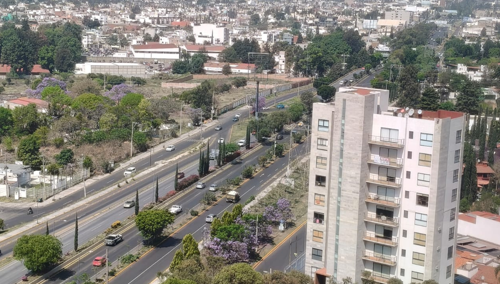 Aparatoso accidente genera cierre en la Recta a Cholula hoy miércoles; vías alternas