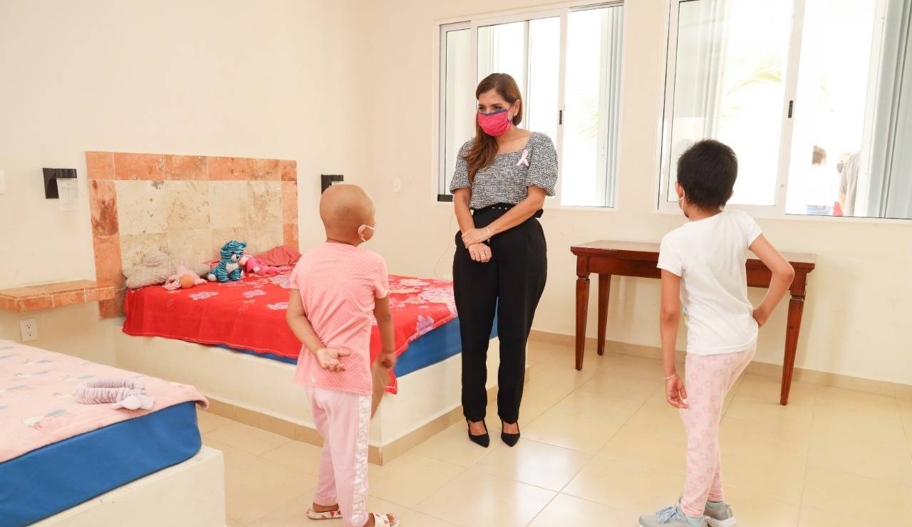 DIF de Quintana Roo apoya a familia y niños con cáncer