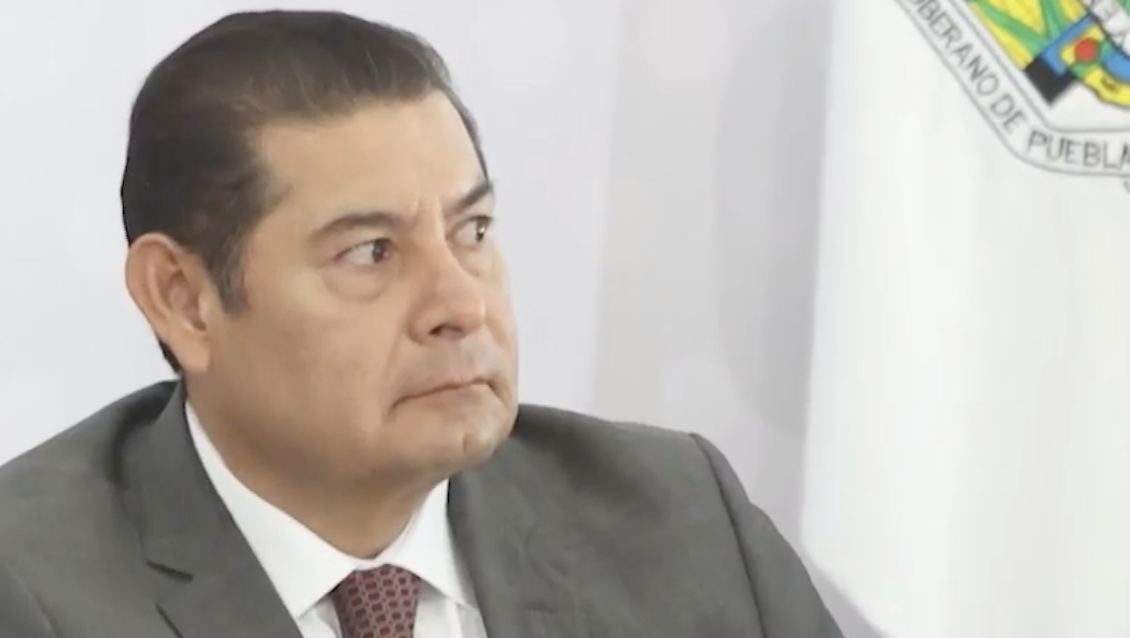 Gobierno de Alejandro Armenta presume ganancias en millones, pero comerciantes dicen que no hubo ventas durante Glow México Puebla